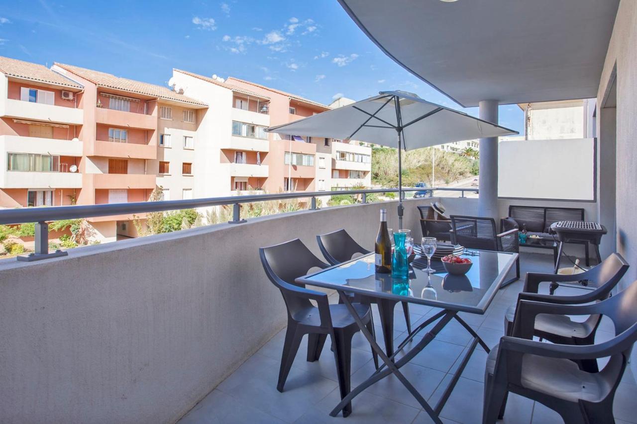 L'orangeraie Calvi centre à 300m de la plage et du port parking privé Calvi (Corsica) Exterior foto
